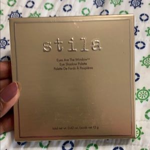 Stila Eyeshadow palette